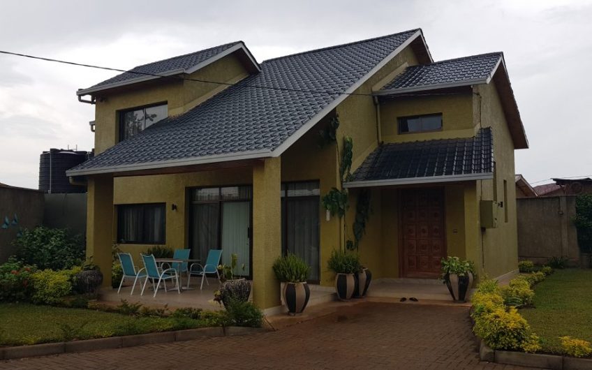 BEAUTIFUL FURNISHED HOUSE FOR RENT IN GIKONDO