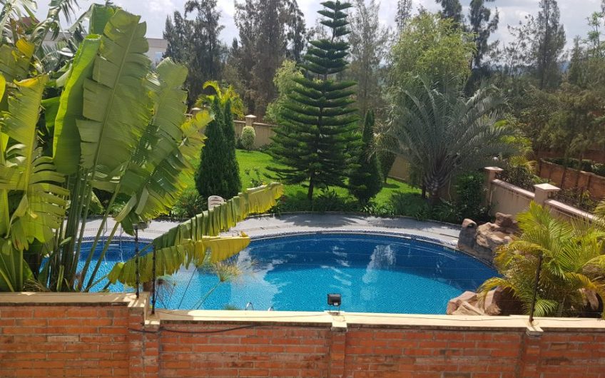 HOUSE FOR RENT IN GACURIRO