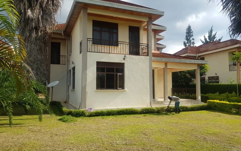 Gacuriro, Spacious House for Sale in Kagugu Villa