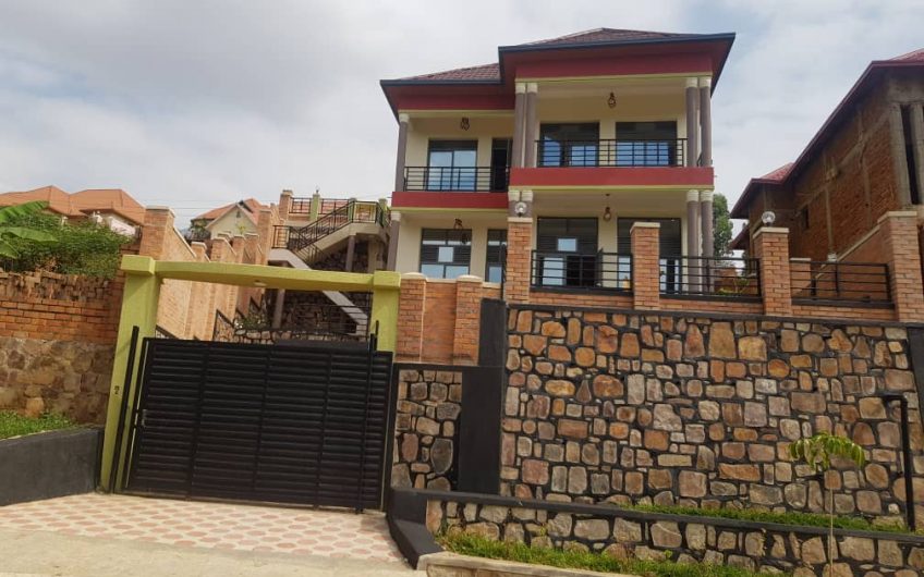 Kibagabaga, Modern Castle House for Sale.