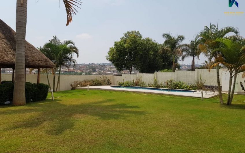Nyarutarama, Beautiful Luxury Villa for Rent