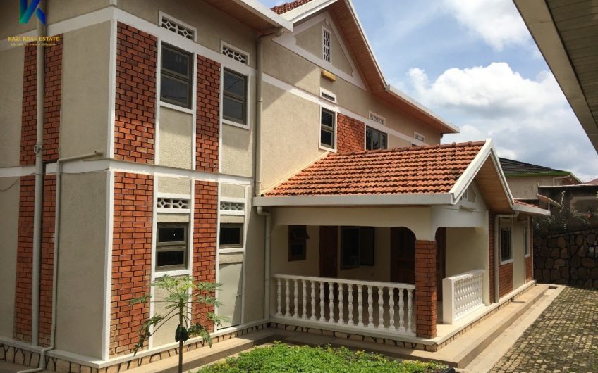 Nyarutarama Magnificent House for Rent.