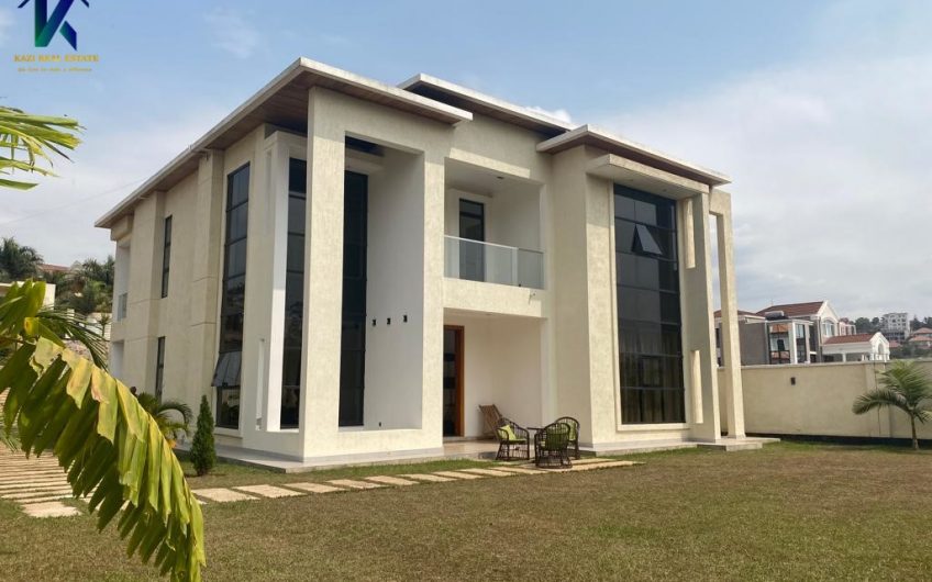 Nyarutarama Modern House for Rent