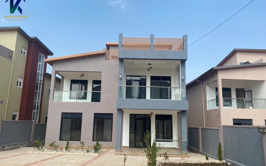 Nyarutarama New Houses for Sale!