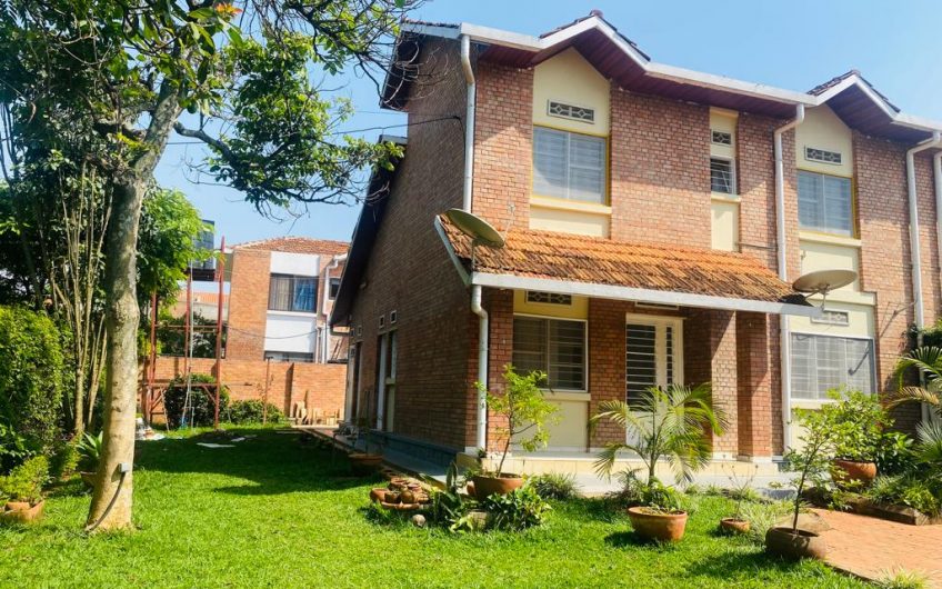 Gacuriro, Cozy Estate House for Rent