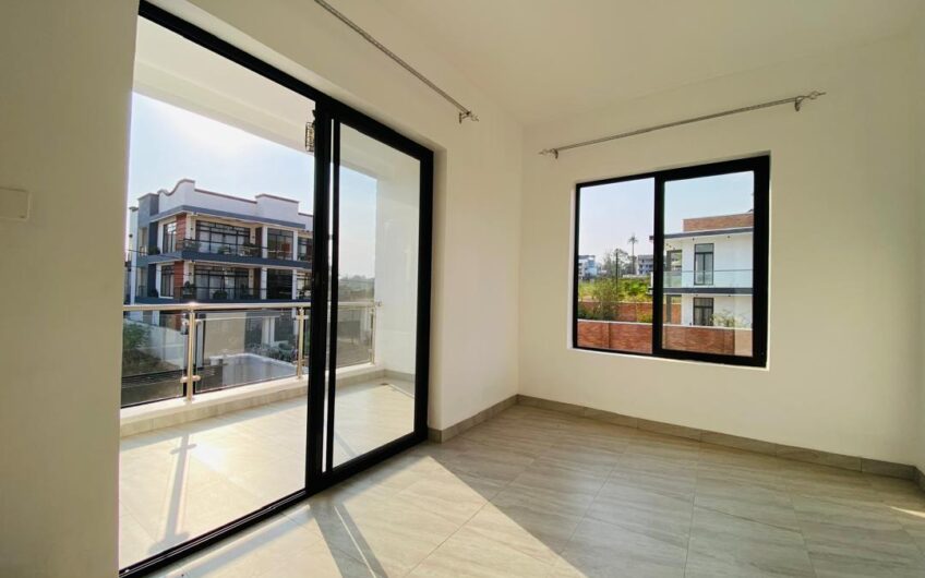 FOR RENT – ELEGANT 6-BEDROOM HOME