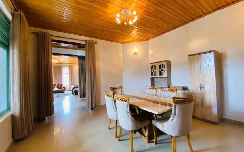 NYARUTARAMA, SPACIOUS OFFICE HOUSE FOR RENT